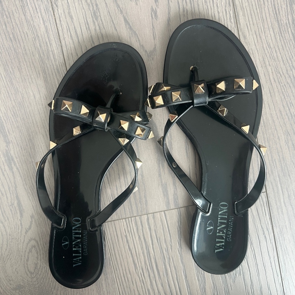 Valentino stud sandals black